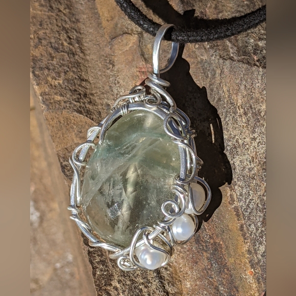 Hand Crafted 925 Sterling Silver Pendant Necklace Faceted Green Fluorite Gem - Picture 7 of 16